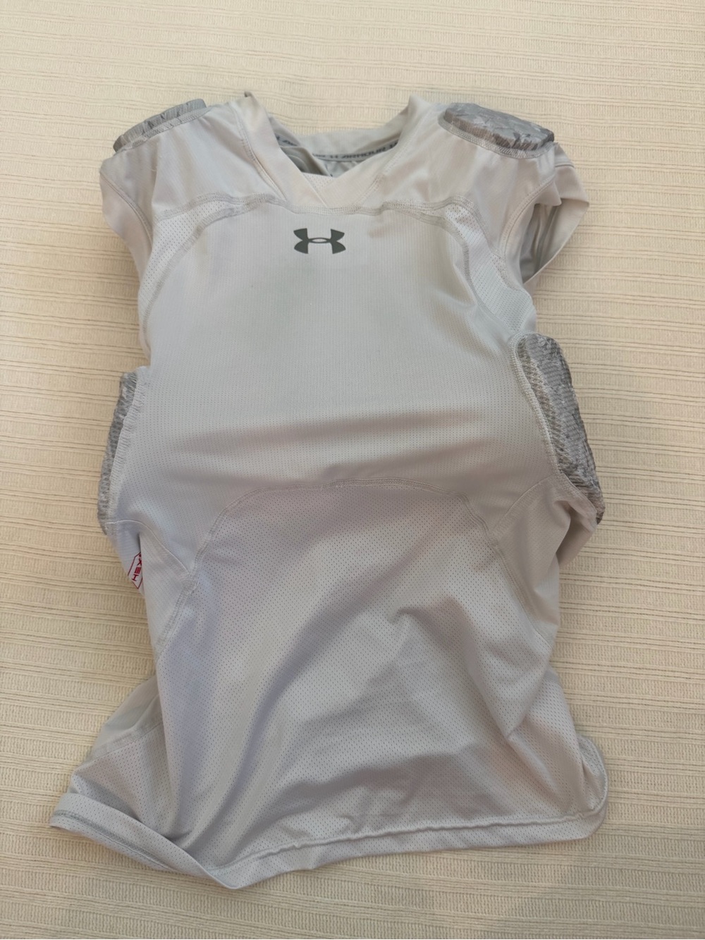 Under Armour Gameday Pro 5-Pad Football Padded Shirt HeatGear Size Small